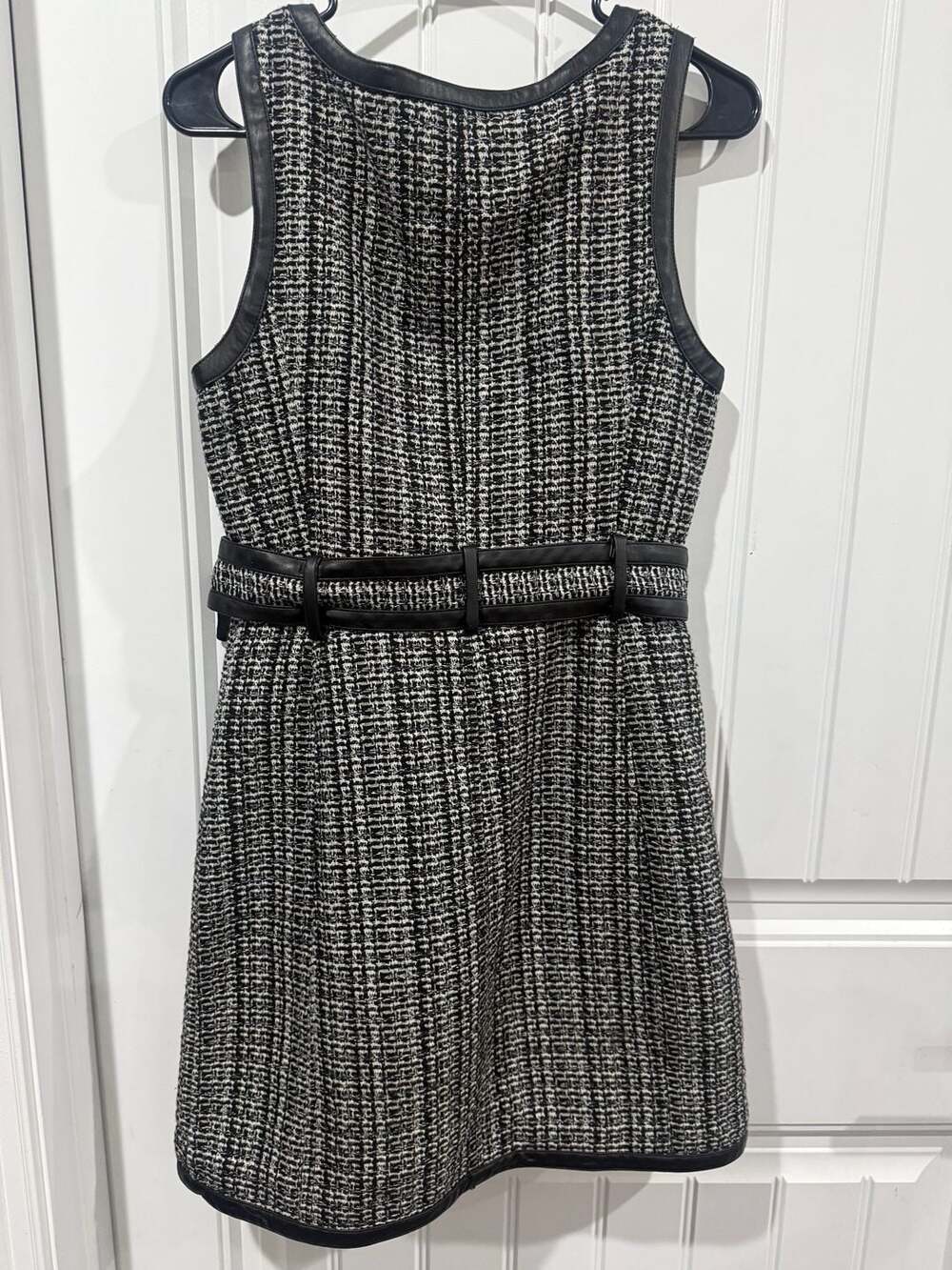 Maeve Anthropologie Tweed Belted Dress Faux Leather Trim Preppy US 6 Black White - Picture 3 of 8